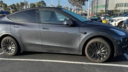 TESLA MODEL Y 2021 5YJYGDEE4MF086124 image